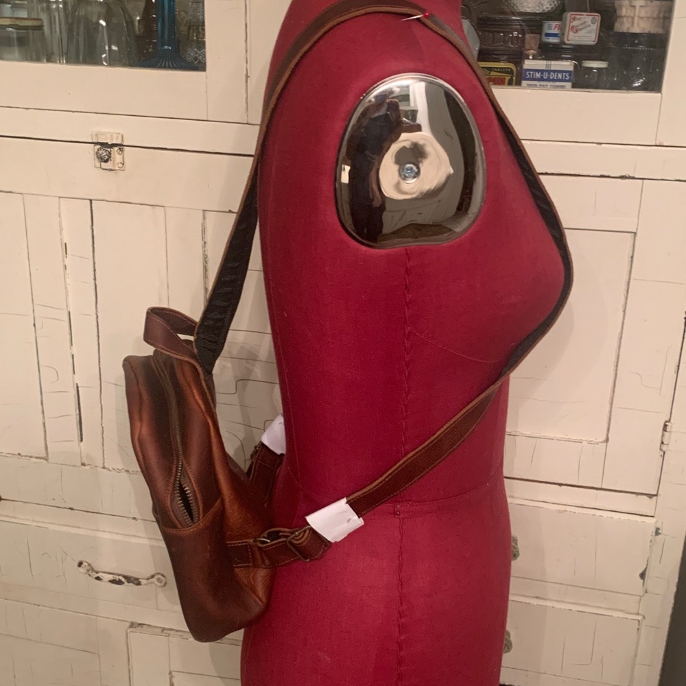 Leather backpack - image 3